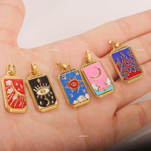 จี้เคลือบลายไพ่ทาโรต์ |   จี้สแตนเลสเคลือบทอง PVD สำหรับทำสร้อยคอ DIY |   กันน้ำ ป้องกันการแพ้ และไม่ซีดจาง - Product Image 3