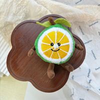 Diverse fruit- en groentepluche sleutelhangers gemengde simulatie maïs paddenstoel sinaasappel eikel pluche tas charme schattig hangend ornament cadeau