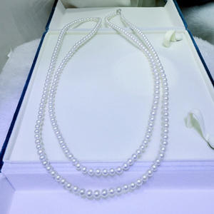 สร้อยคอมุกน้ำจืดธรรมชาติจูจี้ ขนาด 5-6 มม. ทรงกลม แทบไร้ตำหนิ ความยาว 115-120 ซม. ตัวล็อคเงินแท้ ดีไซน์แบบซ้อน - Product Image 3