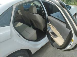 <span class=keywords><strong>Ford</strong></span> <span class=keywords><strong>Escort</strong></span> 1.5L 5 Posti <span class=keywords><strong>Berlina</strong></span> Usata del 2017, Euro V, Guida a Sinistra, Basso Chilometraggio, Auto Familiare Affidabile, Spedizione Globale Disponibile - Product Image 5