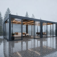 Pergola bioclimatique motorisée en aluminium avec éclairage RGB, portes en verre modernes, cadre thermolaqué, design inspiré de la nature