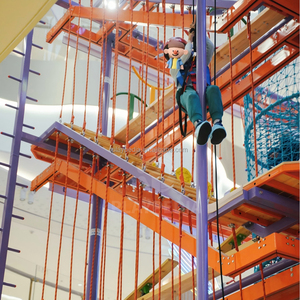 Playground intérieur Playpedia Custom Adventure Equipment avec parcours d'obstacles surélevé et mur d'escalade pour enfants, certifié CE TUV - Product Image 3