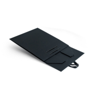 Boîte rigide magnétique noire de luxe prête à être expédiée, emballage en papier pliable, logo personnalisé imprimé, fermeture magnétique, boîte cadeau pour chaussures