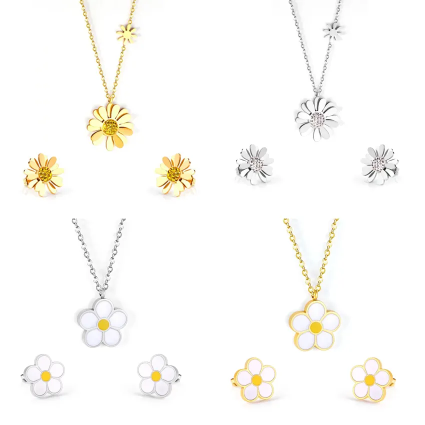 Großhandel Titan Stahl Zarte Blumen Kleine Gänseblümchen Edelstahl Halskette Stud Mädchen Schmuck Set