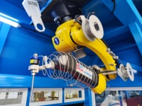 Buse à jet d'eau haute résistance à l'usure 49865850 pour système de découpe robotisé industriel à jet d'eau, moteur de pompe intensificatrice hydraulique