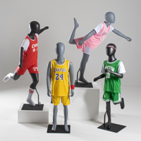 Mannequin enfant sportif en fibre de verre, pose de course, démontable et assemblable, pour présentation en magasin de vêtements pour enfants
