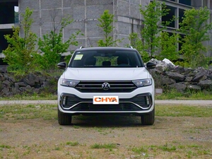 Tange <span class=keywords><strong>T</strong></span>-<span class=keywords><strong>ROC</strong></span> <span class=keywords><strong>2022</strong></span> R-<span class=keywords><strong>Line</strong></span> Pro Plus SUV 280TSI DSG Tracción Delantera Techo Panorámico Volante de Cuero Entrada sin Llave - Product Image 1