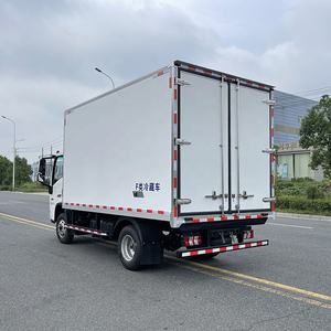 Грузовик-рефрижератор Shacman 5 тонн для перевозки замороженной рыбы - Product Image 4