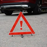 Panneau de signalisation triangulaire réfléchissant d'urgence pliable pour la sécurité routière automobile