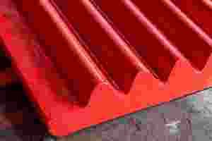 Mn18Cr2 PE600 PE 400X600 <span class=keywords><strong>900</strong></span> PE750 1060 PE900 1200ขากรรไกรล่างจานสลับแผ่นเคลื่อนย้ายได้ - Product Image 3