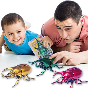 Jouet insecte réaliste en forme de <span class=keywords><strong>scarabée</strong></span> électroplaqué avec chaîne, modèle éducatif pour enfants, cadeau - Product Image 1