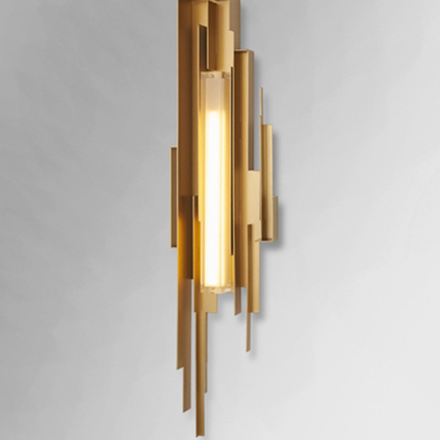 Postmodern Style Industrial Metal Design Bedside Aisle Entrance Decorative Wall Sconce Brass LED Wall Lamp Indoor