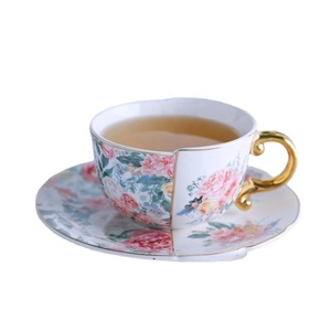 Nouvelles tasses à thé et à café en céramique au design irrégulier, motif pivoines, ensembles de tasses et soucoupes en porcelaine - Product Image 3