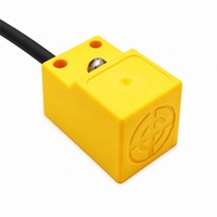 Capteur de proximité carré NPN PNP 10-30VDC IP67 avec voyant lumineux rouge pour détection automatique de position métallique sur machine CNC