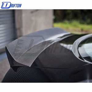 Coffre en fibre de carbone style LB pour Audi R8 Couvercle de coffre arrière - Product Image 2