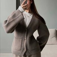 Женский трикотажный кардиган из шерсти