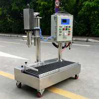 Machines de remplissage industrielles pour gallons, seaux et peintures |   Lignes d'emballage personnalisées pour la colle et les revêtements avec systèmes de convoyage intégrés