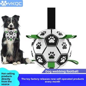 Pallone da Calcio Interattivo per <span class=keywords><strong>Cani</strong></span> Coppa del <span class=keywords><strong>Mondo</strong></span> <span class=keywords><strong>di</strong></span> Calcio 2026 con Linguette <span class=keywords><strong>di</strong></span> Presa, Pallone da Allenamento Durevole in PU per <span class=keywords><strong>Cani</strong></span> <span class=keywords><strong>di</strong></span> Taglia Media e Grande - Product Image 5