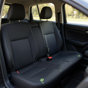 Housse de siège auto Open Road noire en polyester, protection anti-salissures pour chiens, chats et enfants, utilisation sur la banquette arrière - Product Image 2