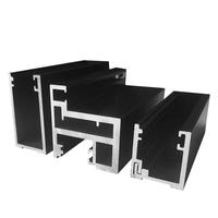 Profils de cloisons en verre et aluminium pour espaces de bureau modulaires, avec services de personnalisation