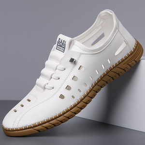 Mocasines de Cuero Blancos Transpirables con Diseño Calado, Zapatos Casuales para Hombre, Sandalias de Conducir con Suela Suave - Product Image 1