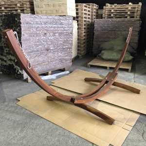 <span class=keywords><strong>Support</strong></span> de <span class=keywords><strong>hamac</strong></span> de cadre en <span class=keywords><strong>bois</strong></span> d'arc de mélèze de 330LBS durable de production d'usine avec le <span class=keywords><strong>hamac</strong></span> de tissu pour l'usage extérieur de jardin - Product Image 5
