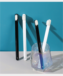 Brosse à dents pour animaux de compagnie à millions de poils souples, double tête, pour l'élimination de la plaque dentaire et du tartre chez les chats et les chiens - Product Image 4