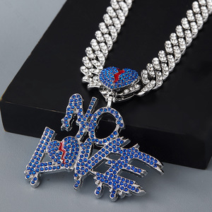 2024 <span class=keywords><strong>NOLOVE</strong></span> Hip Hop collier glacé chaîne cubaine alliage d'or strass étincelant avec religieux diamant perle glacé chaîne cubaine - Product Image 4