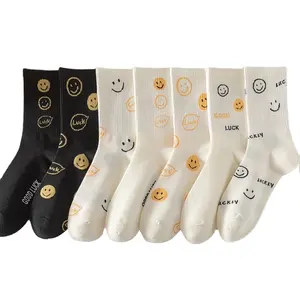 Frühling und Sommer Mid-Tube Damen Socken Smiley Damen schwarz und weiß Sport Baumwoll socken Mid-Tube Socken