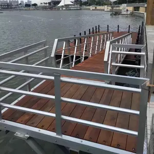 Molo galleggiante, molo galleggiante per il molo del porto turistico