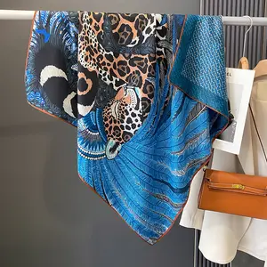 Écharpe personnalisée de créateur, col carré, châle de voyage en coton, foulard double face, foulards en soie à imprimé léopard pour femmes