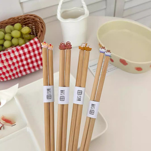 Palillos de Bambú Yuanjin de 24 cm con Diseño Navideño de Dibujos Animados para Uso Doméstico - Product Image 4