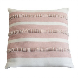 ITHL décoratif bohème décor à la maison multi conception coton housse de coussin tissé à la main intérieur-extérieur géométrique jeter taie d'oreiller - Product Image 1