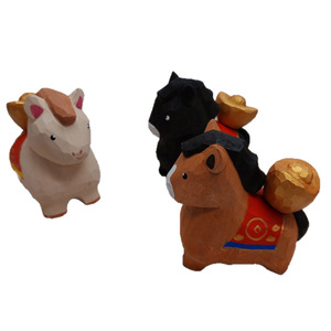 Figurine de cheval <span class=keywords><strong>en</strong></span> <span class=keywords><strong>bois</strong></span> rustique super mignonne, design minimaliste, porte-bonheur, apporte richesse, succès et chance, idéal pour l'année du Cheval, nouveauté. - Product Image 5