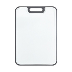 Tabla de Cortar Antibacteriana Rectangular de Plástico Grueso de Doble Cara Antideslizante, Apta para Lavavajillas - Product Image 2