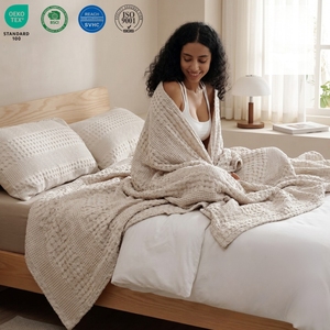 Couverture fine tricotée pour toutes les saisons, personnalisable pour la décoration de chambre, couverture décorative en tricot gaufré OEM ODM - Product Image 1