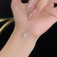 Collane e Pendenti in Platino Pt950 con Diamanti Sintetici Ovali, Minimalisti, Delicati, Regolabili, con Catene Sottili per Donne