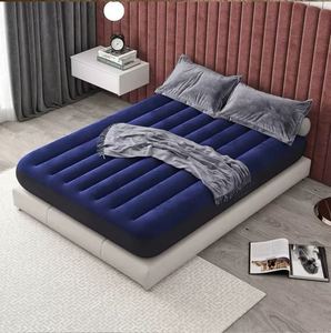 Matelas pneumatique pliable classique Downy bleu pour le camping et la sieste - Product Image 1