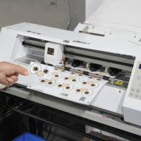 Mini máquina de plotter de corte, cortador automático de escritorio, corte láser de vinilo, tamaño pequeño para Pegatinas UV, máquina de corte de etiquetas UV DTF