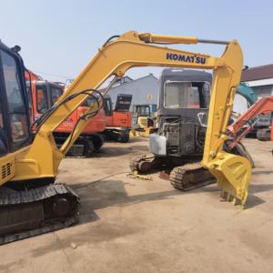 Excavadoras pequeñas usadas Komatsu PC55MR en buenas condiciones Maquinaria de movimiento de tierras de alta calidad para la venta - Product Image 2