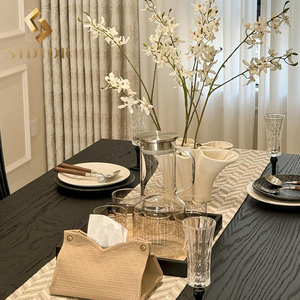 Set Tavolo da Pranzo Moderno in Legno Massello di Rovere Nero, Frassino e Noce con 4 Sedie, Tavolo e Sedie per Sala da Pranzo da 4, 6 o 8 Posti - Product Image 4