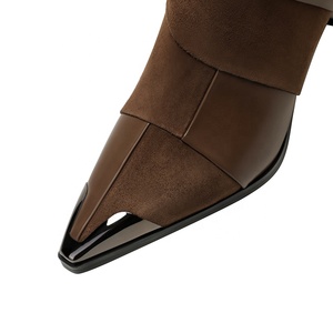 Bottines Western Formelles Personnalisées pour <span class=keywords><strong>Femme</strong></span> Moncheer, à Bout Pointu, Fermeture Éclair, en <span class=keywords><strong>Cuir</strong></span> et Daim, Talon Carré, Embout Métallique - Product Image 5