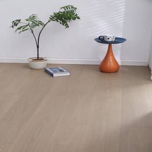 Plancher <span class=keywords><strong>en</strong></span> bois massif <span class=keywords><strong>en</strong></span> chêne blanc à grain antique de conception moderne pour les espaces de vie intérieurs Surface ABCD - Product Image 3