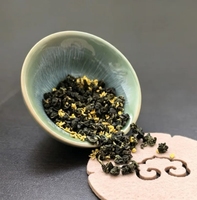 Thé aux fleurs et aux herbes directement de l'usine, apaise l'humeur, soulage la fatigue, facile à préparer. Personnalisation disponible. Thé Oolong à l'Osmanthus