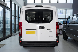 <span class=keywords><strong>Iveco</strong></span> Pride Diésel 2.5T 122PS L4 <span class=keywords><strong>de</strong></span> <span class=keywords><strong>Segunda</strong></span> <span class=keywords><strong>Mano</strong></span> 2023, 5-9 Asientos <span class=keywords><strong>de</strong></span> Cuero, Transmisión Automática/Manual, Volante a la Izquierda - Product Image 4