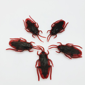 JELO Best Seller Halloween Horror Millipede Props Plástico Truco Simulación Cucaracha Modelo Novela Falso Insecto Juguete - Product Image 2