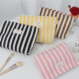 OEM Custom Stripe Portable Travel Cosmetics Wash Bag Stripes Large Toiletry Pouch Eco Cotton Canvas Cosmetic Make up Bag - Product Image 5