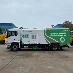 Camión barredor de calles Shacman Delong 4X2, 7 metros cúbicos de agua limpia + 8 metros cúbicos de aguas residuales, venta directa de fábrica. - Product Image 5