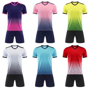 Maglia da Calcio Vintage Versione Giocatore 2025 ad Asciugatura Rapida, Divisa da Allenamento della Squadra Turca, Set con Taglio Automatizzato - Product Image 2