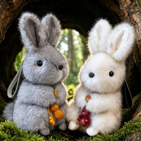Porte-clés pendentif en peluche super doux en forme d'écureuil mignon, rembourré en coton PP, accessoires de cadeau d'anniversaire de qualité supérieure